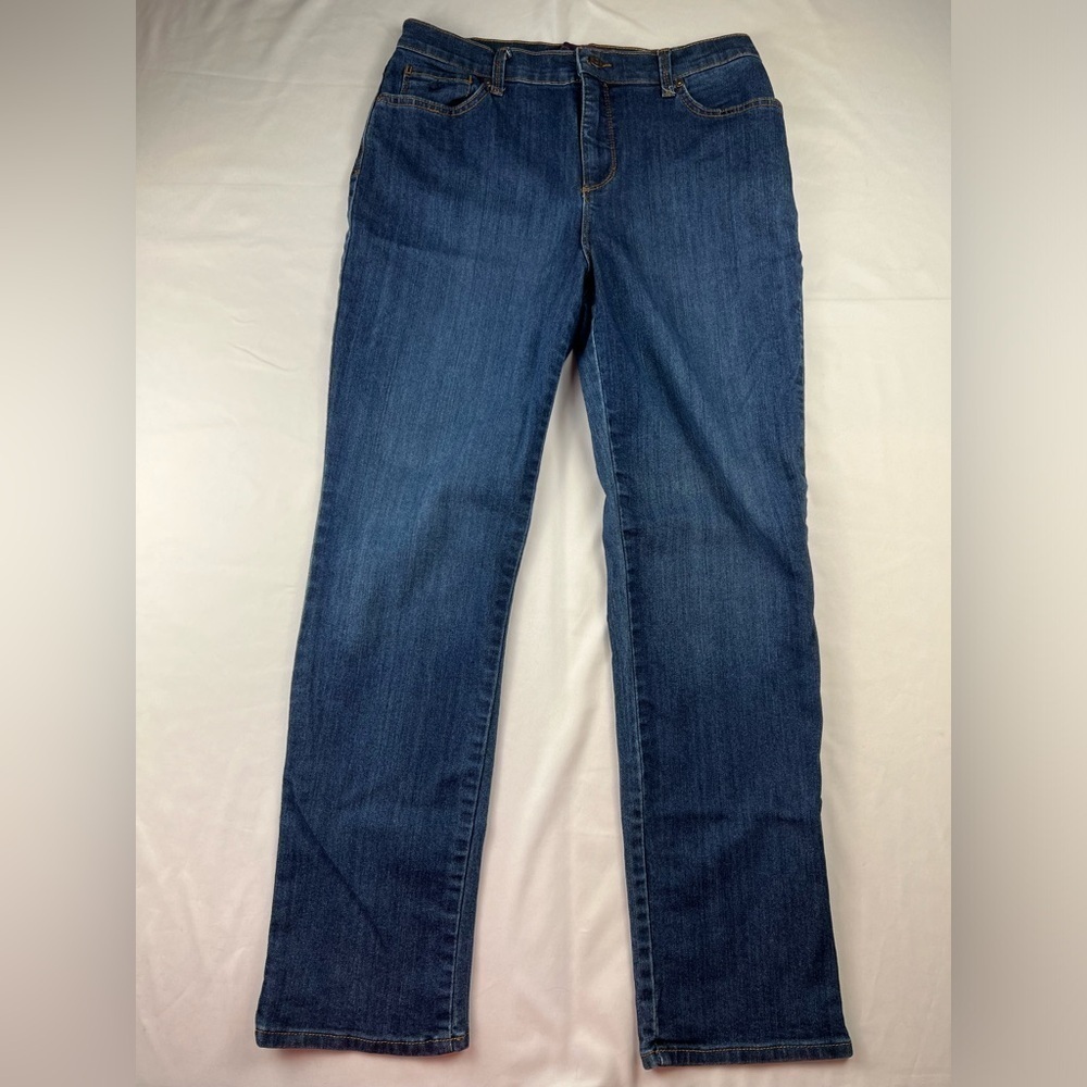 Gloria Vanderbilt - Women’s Jeans - Size 8 - Amanda Styling - Blue